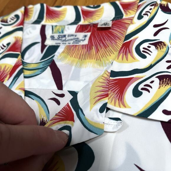 Sun Surf Vibrant Floral Reproduction Aloha Hawaiian Shirt Made in Japan Medium - Picture 8 of 11